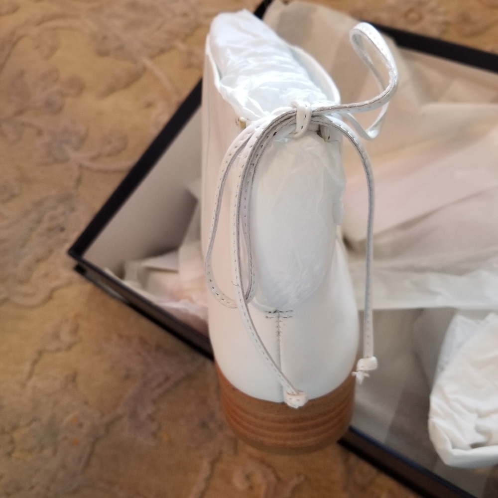 Womens boots - Picture 3 of 4